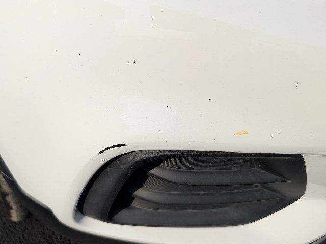 Used 2021 Chevrolet Trax LT w/ LT Convenience Package AWD/4WD image 13