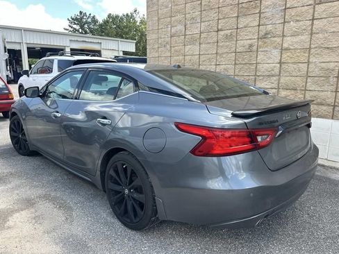 Used 2018 Nissan Maxima SR w/ Midnight Edition FWD image 7