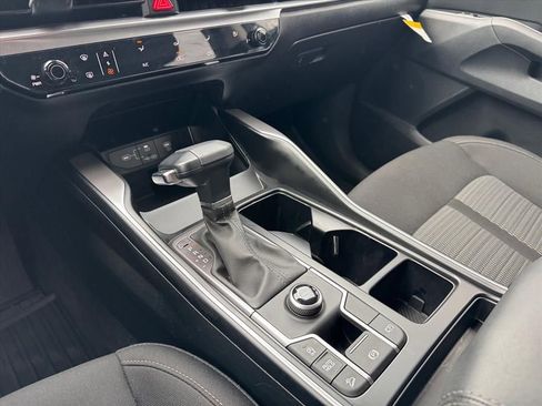 Certified 2025 Kia Sorento LX FWD image 20