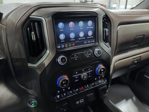 Used 2021 GMC Sierra 2500 Denali w/ Technology Package image 10