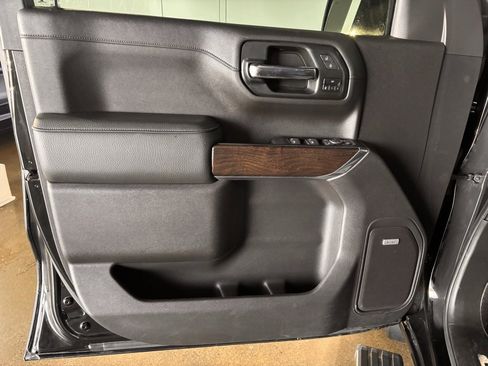 Used 2022 GMC Sierra 1500 Denali w/ Denali Reserve Package image 11