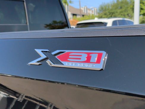 Used 2025 GMC Sierra 1500 Elevation w/ Preferred Package AWD/4WD image 12