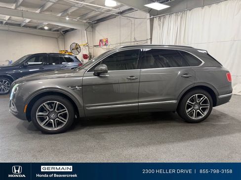 Used 2018 Bentley Bentayga AWD/4WD image 5