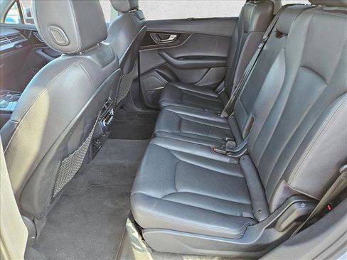 Used 2017 Audi Q7 3.0T Premium Plus image 15