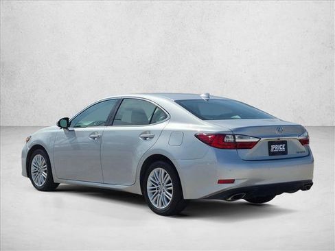 Used 2017 Lexus ES 350 w/ Premium Package FWD image 8
