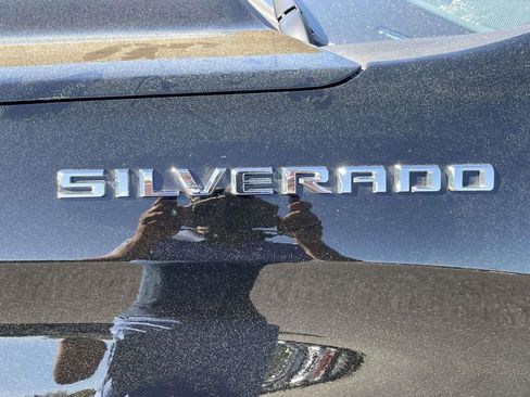 Used 2025 Chevrolet Silverado 1500 LT image 9