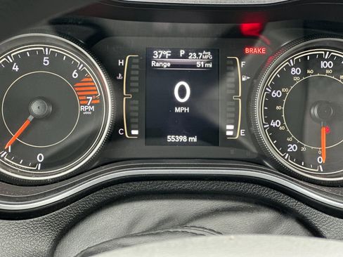 Used 2020 Jeep Cherokee Latitude image 23