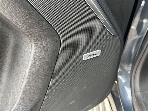 Used 2021 GMC Yukon Denali w/ Denali Premium Package image 25