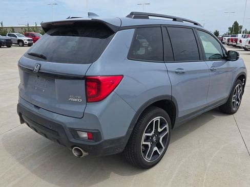 Used 2022 Honda Passport Elite image 5