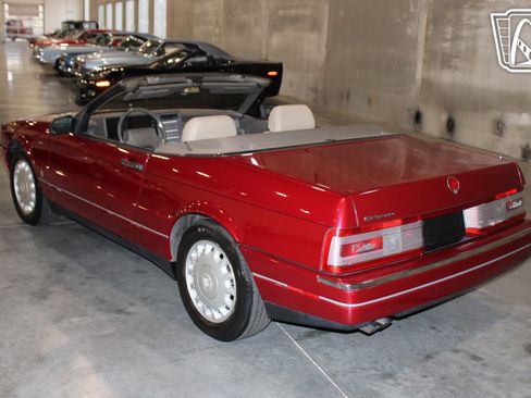Used 1993 Cadillac Allante image 6