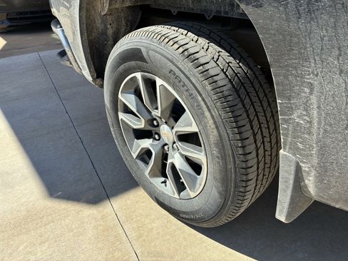 Used 2023 Chevrolet Silverado 1500 LT image 15