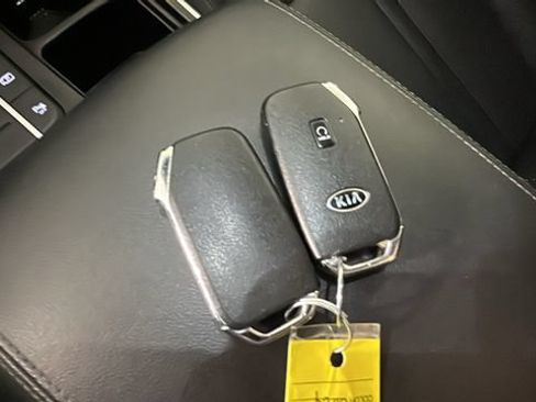 Used 2021 Kia Sorento S w/ Panoramic Sunroof Package FWD image 20