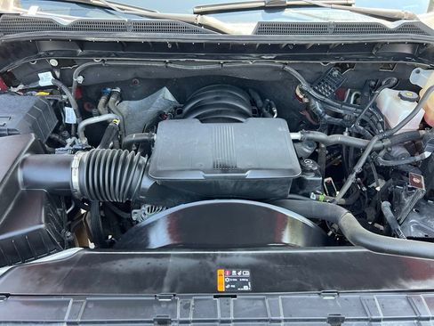 Used 2024 GMC Sierra 2500 AT4 w/ Technology Package AWD/4WD image 53