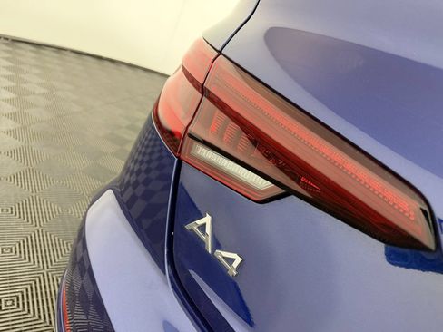 Used 2018 Audi A4 2.0T Prestige w/ Prestige Package AWD/4WD image 11