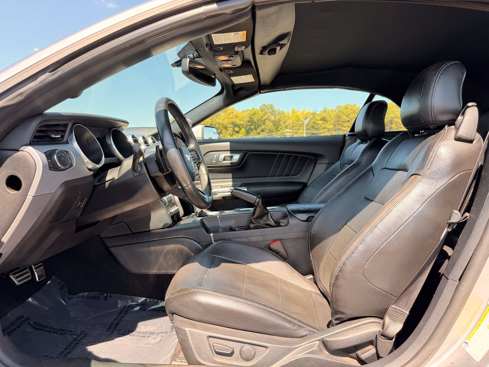 Used 2020 Ford Mustang Premium RWD image 27