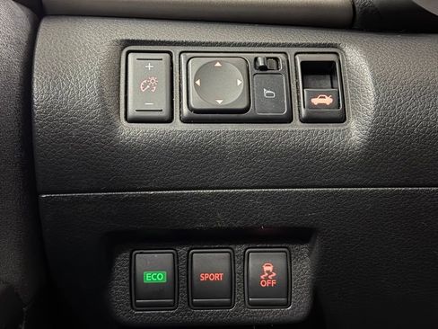 Used 2014 Nissan Sentra SR w/ SR Driver Package image 15