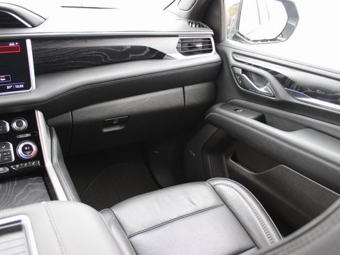 Used 2021 GMC Yukon Denali image 29