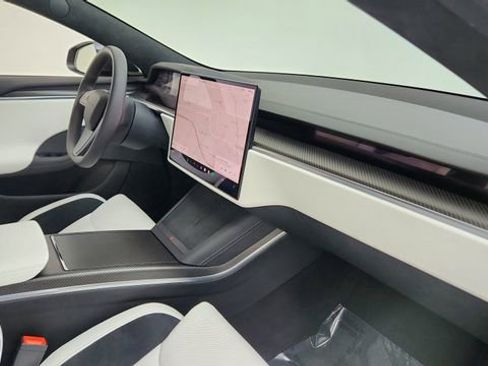 Used 2025 Tesla Model S Plaid image 20