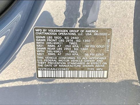 Used 2020 Volkswagen Atlas Cross Sport SEL Premium R-Line AWD/4WD image 32