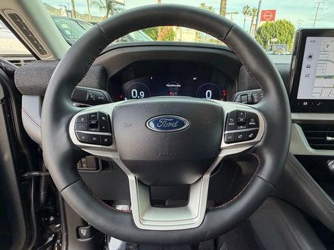 Certified 2025 Ford Explorer Active image 18