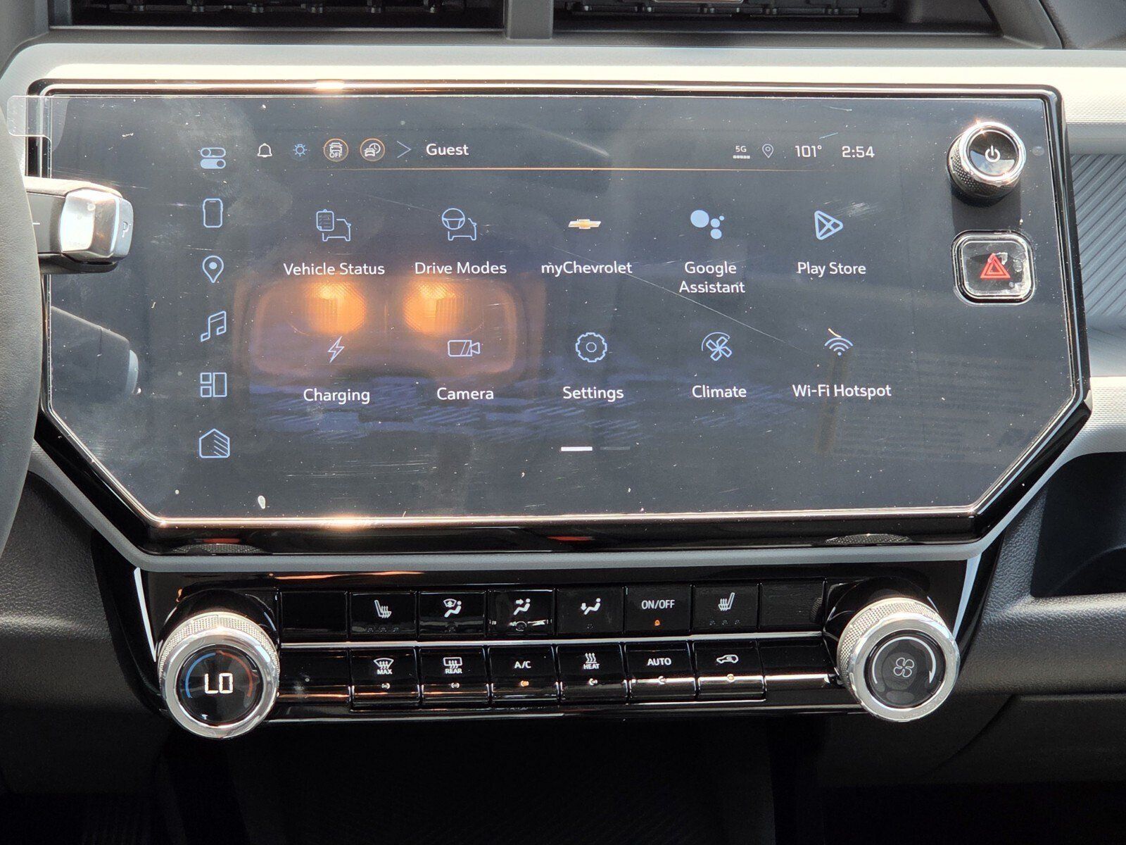 New 2027 Chevrolet Bolt LT w/ Comfort Package FWD image 8