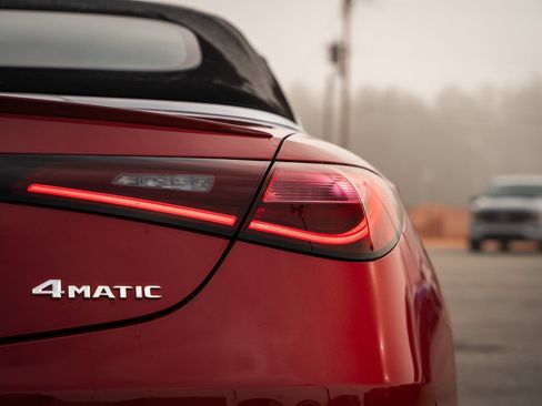 Used 2024 Mercedes-Benz CLE 300 4MATIC Cabriolet image 24