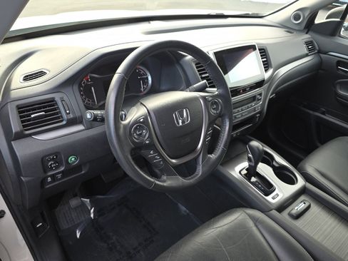 Used 2019 Honda Ridgeline RTL-T image 9