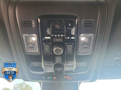 New 2026 GMC Yukon Elevation w/ Elevation Premium Package AWD/4WD image 35