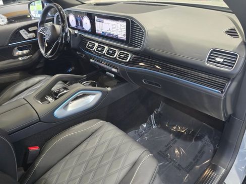 Certified 2024 Mercedes-Benz Maybach GLS 600 4MATIC image 24