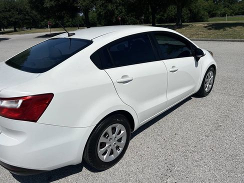 Used 2015 Kia Rio LX w/ Power Package FWD image 5