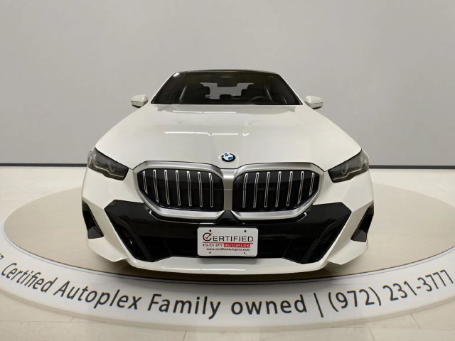 Used 2026 BMW 530i RWD image 8