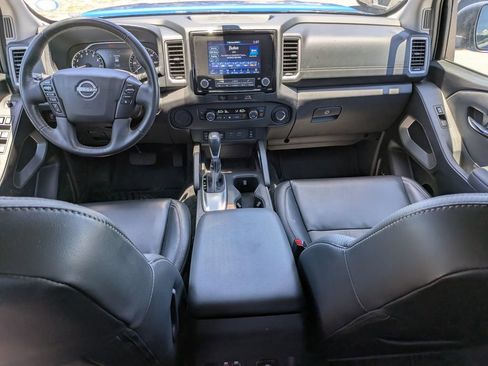Used 2024 Nissan Frontier SL w/ Technology Package RWD image 14