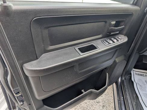 Used 2019 RAM 1500 Express AWD/4WD image 8
