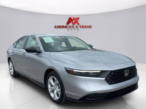 Used 2025 Honda Accord LX image 8