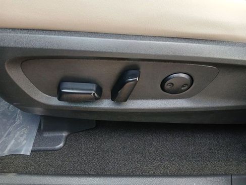 Used 2023 Nissan Pathfinder SL image 12