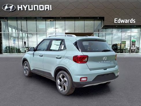 New 2026 Hyundai Venue SEL FWD image 4