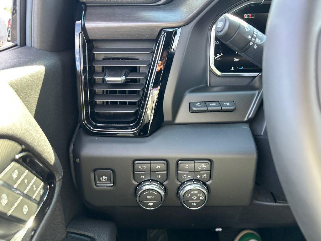 New 2026 GMC Sierra 1500 AT4 w/ AT4 Premium Package AWD/4WD image 21
