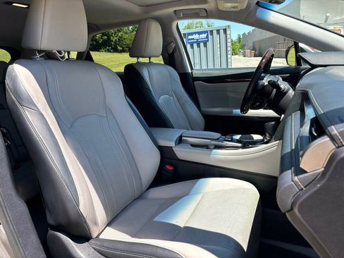 Used 2017 Lexus RX 350 FWD w/ Premium Package image 12