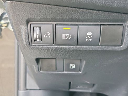 Used 2024 Toyota Corolla Cross AWD Hybrid image 30