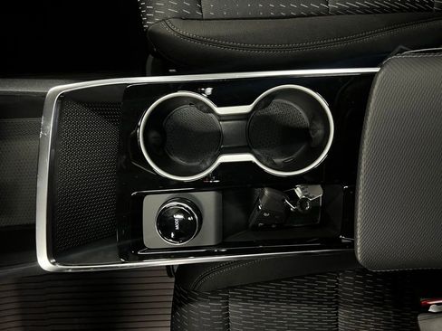 New 2026 Chevrolet Equinox LT image 24