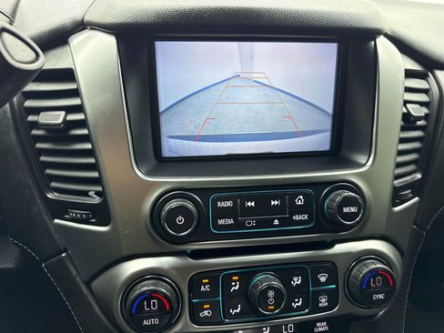 Used 2019 Chevrolet Tahoe LS w/ Enhanced Driver Alert Package RWD image 28