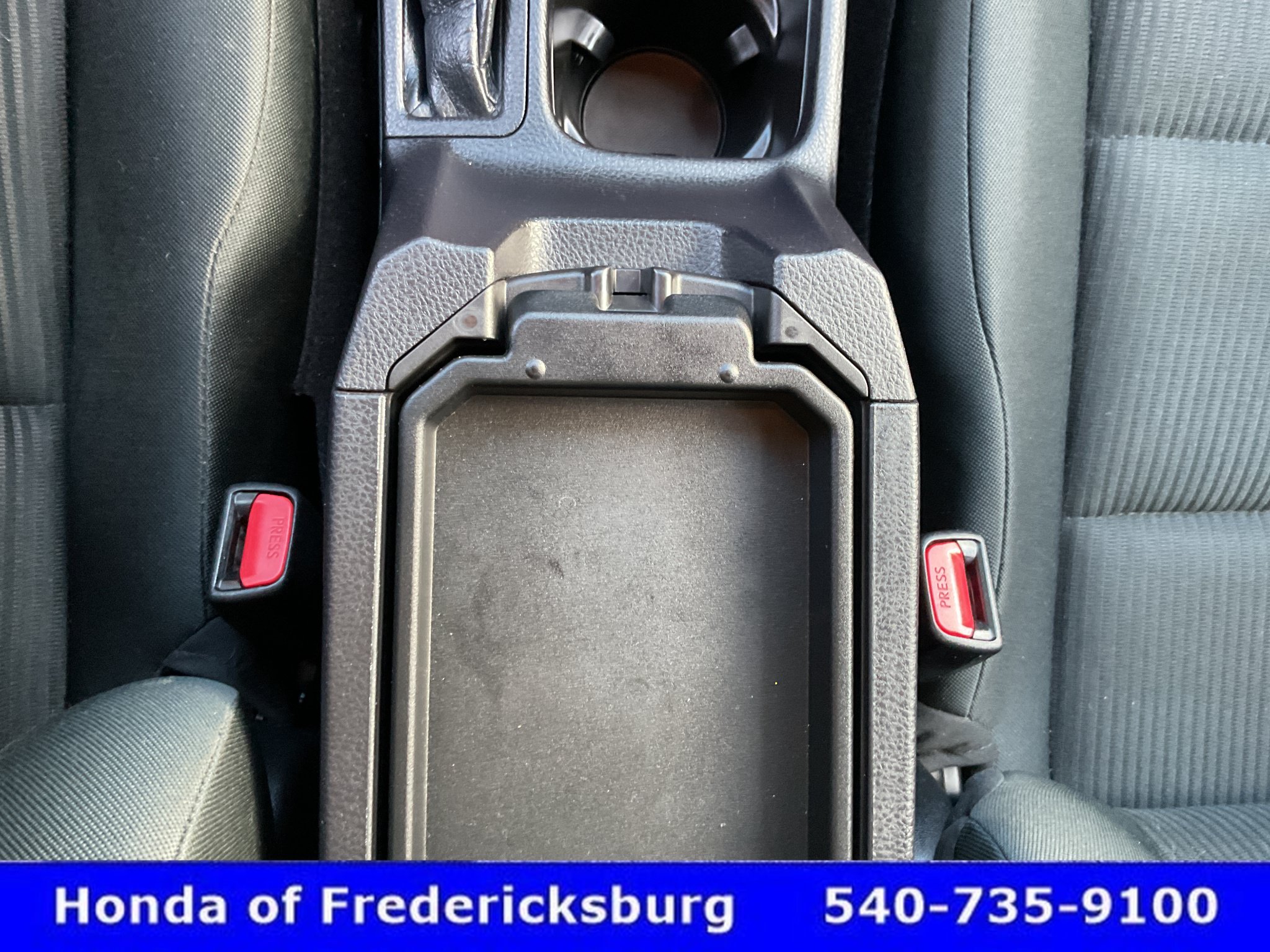 Used 2017 Toyota RAV4 LE AWD/4WD image 39