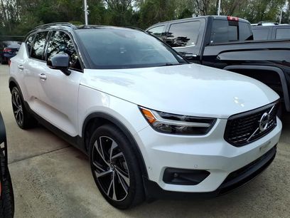 Used 2019 Volvo XC40 T5 R-Design