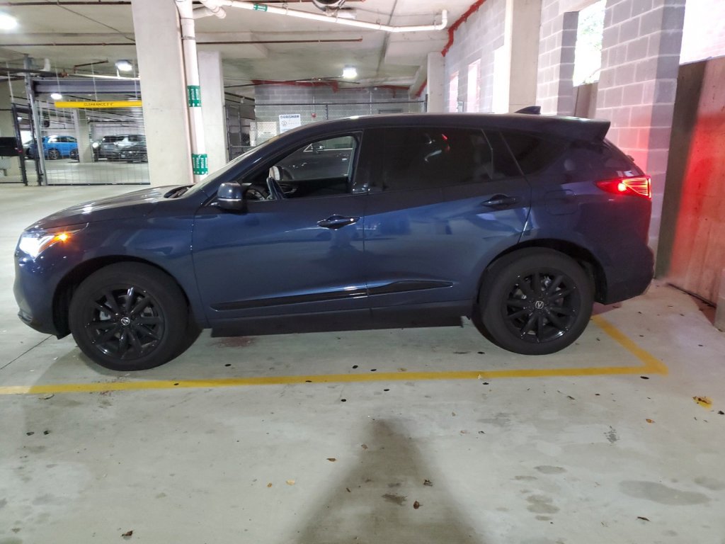 Used 2025 Acura RDX SH-AWD image 3