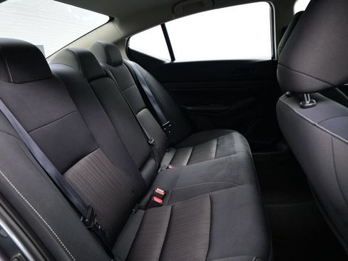 Used 2024 Nissan Altima 2.5 SV FWD image 26