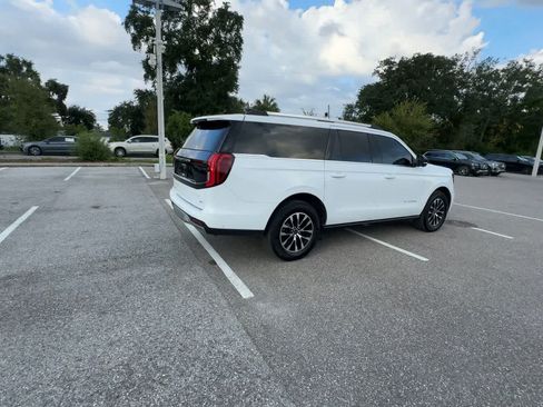 Used 2025 Ford Expedition Max Platinum AWD/4WD image 8