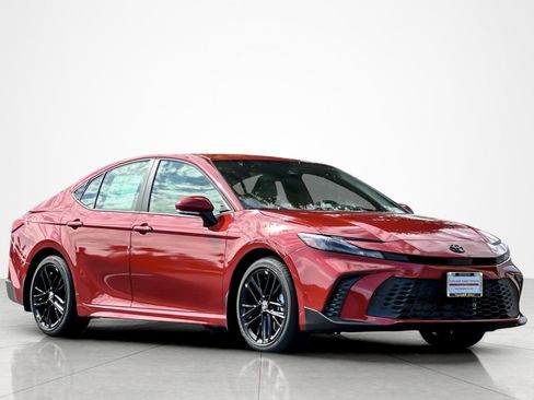 New 2026 Toyota Camry SE image 7