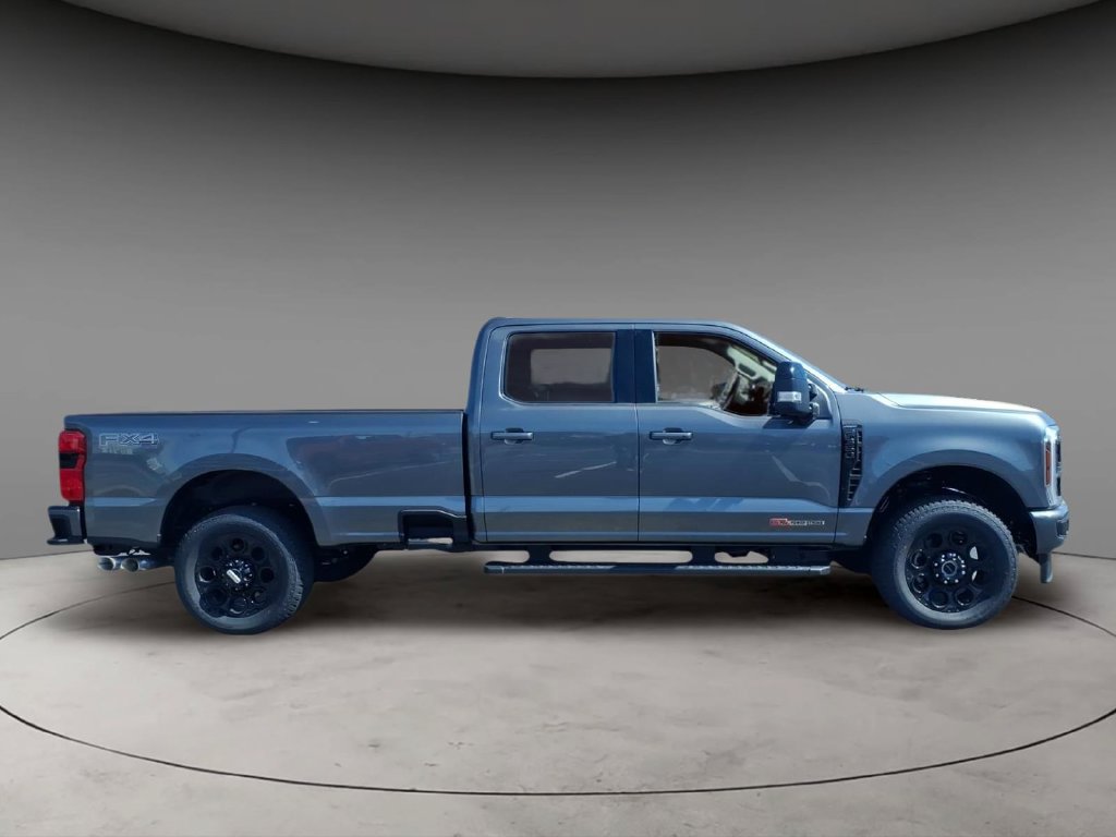 New 2026 Ford F350 Lariat w/ Black Appearance Package AWD/4WD image 10