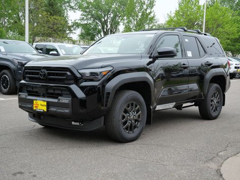 New 2026 Toyota 4Runner SR5 AWD/4WD image 4