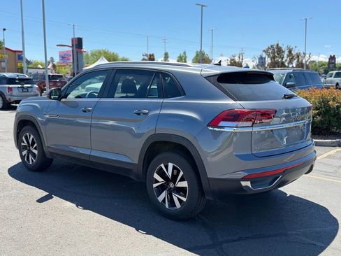 Used 2022 Volkswagen Atlas Cross Sport SE AWD/4WD image 5